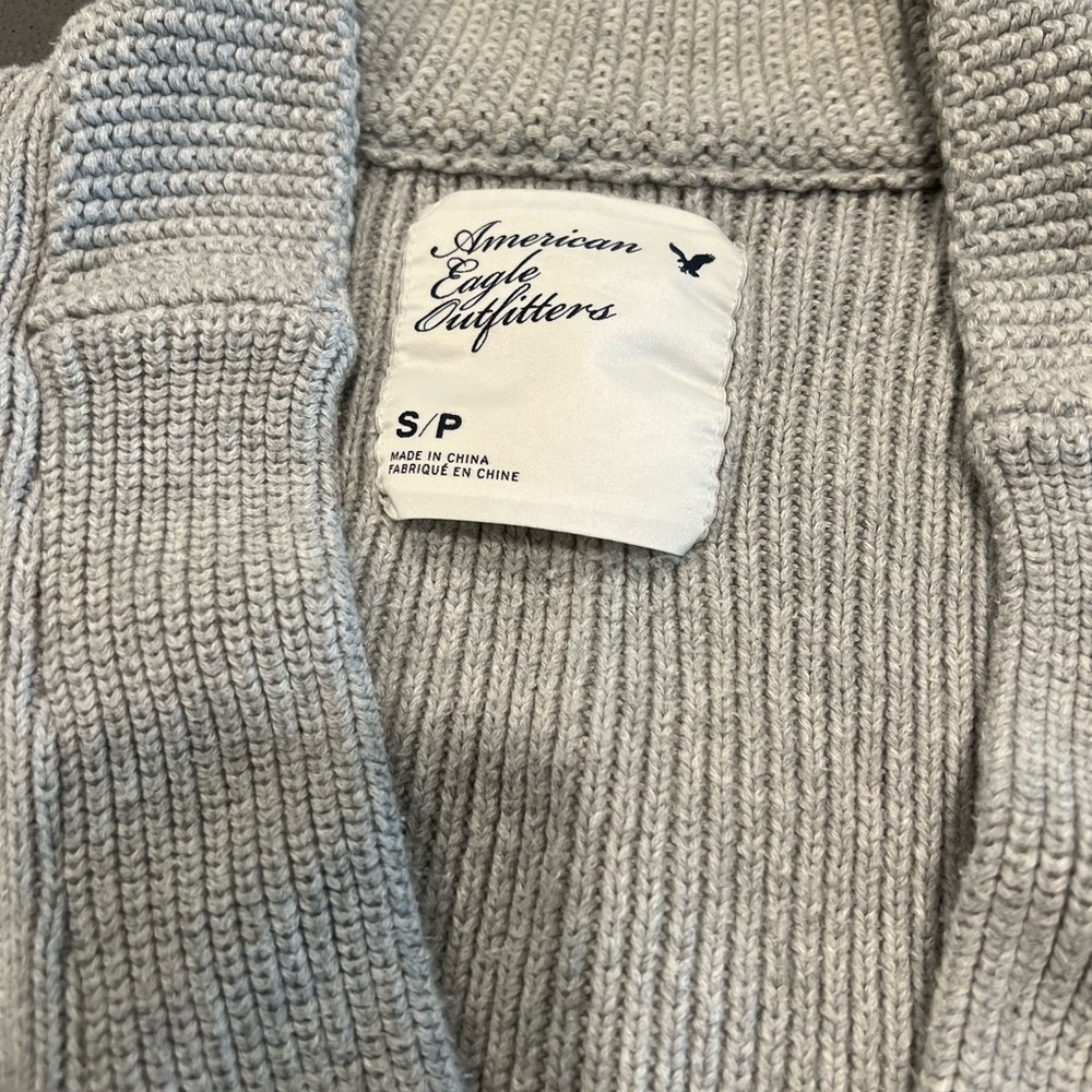 Vintage American eagle sweater Gray Knit Cardigan - Picture 6 of 10